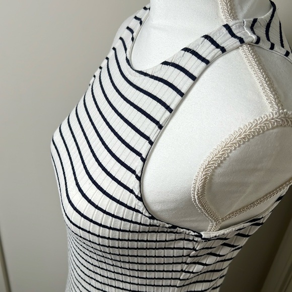 Cyrus essentials Striped Ribbed Top S - Picture 3 of 6